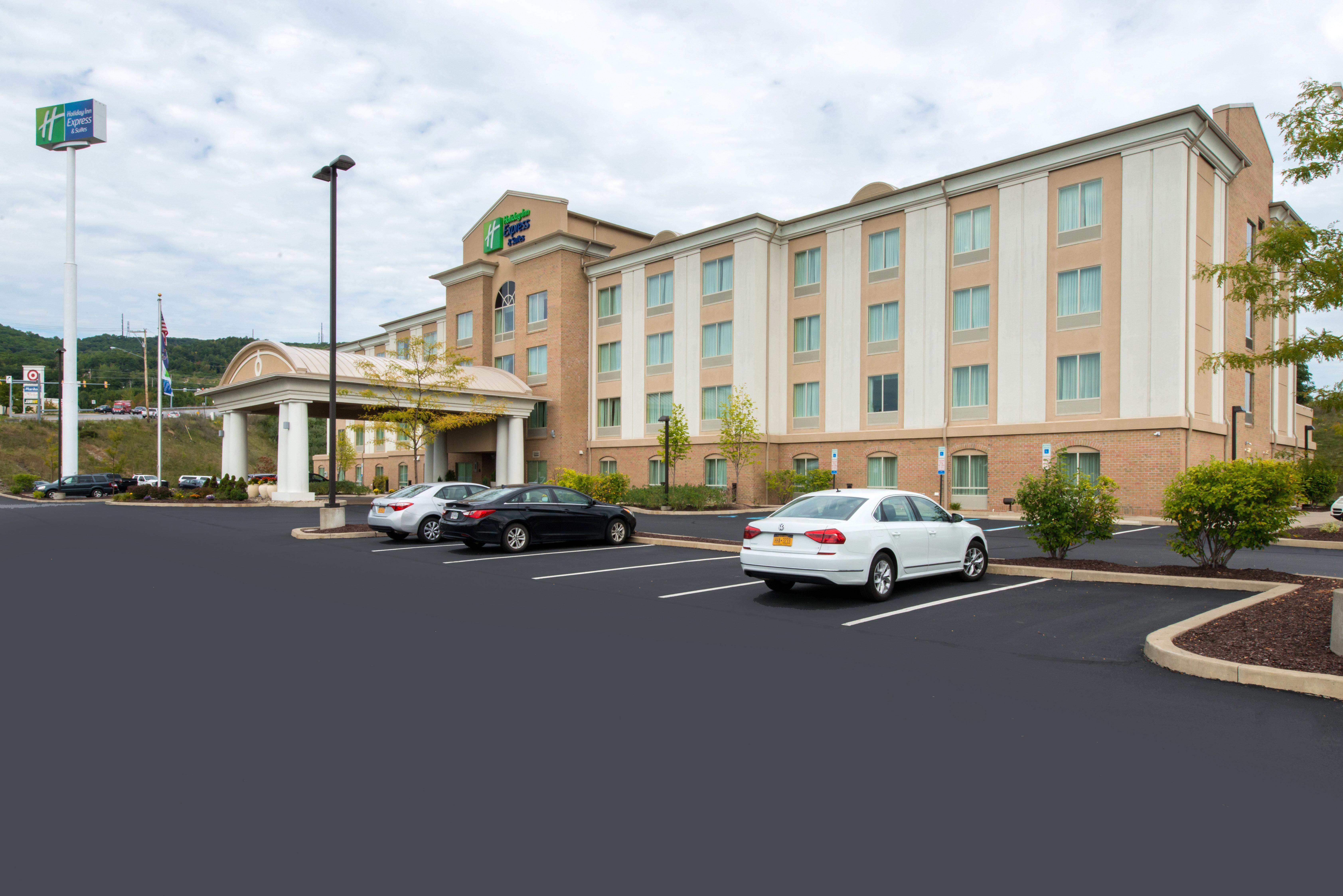 Holiday Inn Express And Suites Dickson City By Ihg Exterior foto