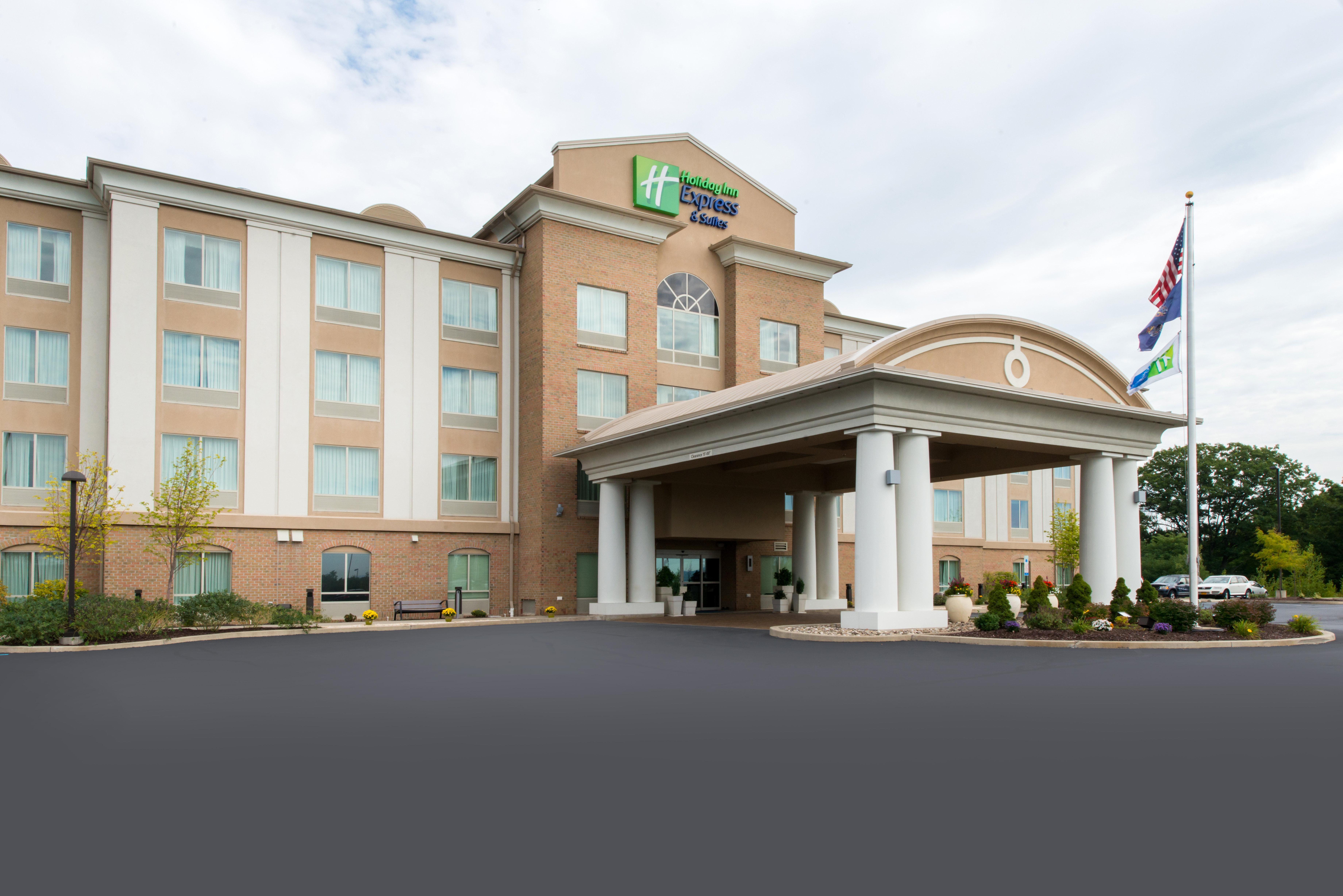 Holiday Inn Express And Suites Dickson City By Ihg Exterior foto