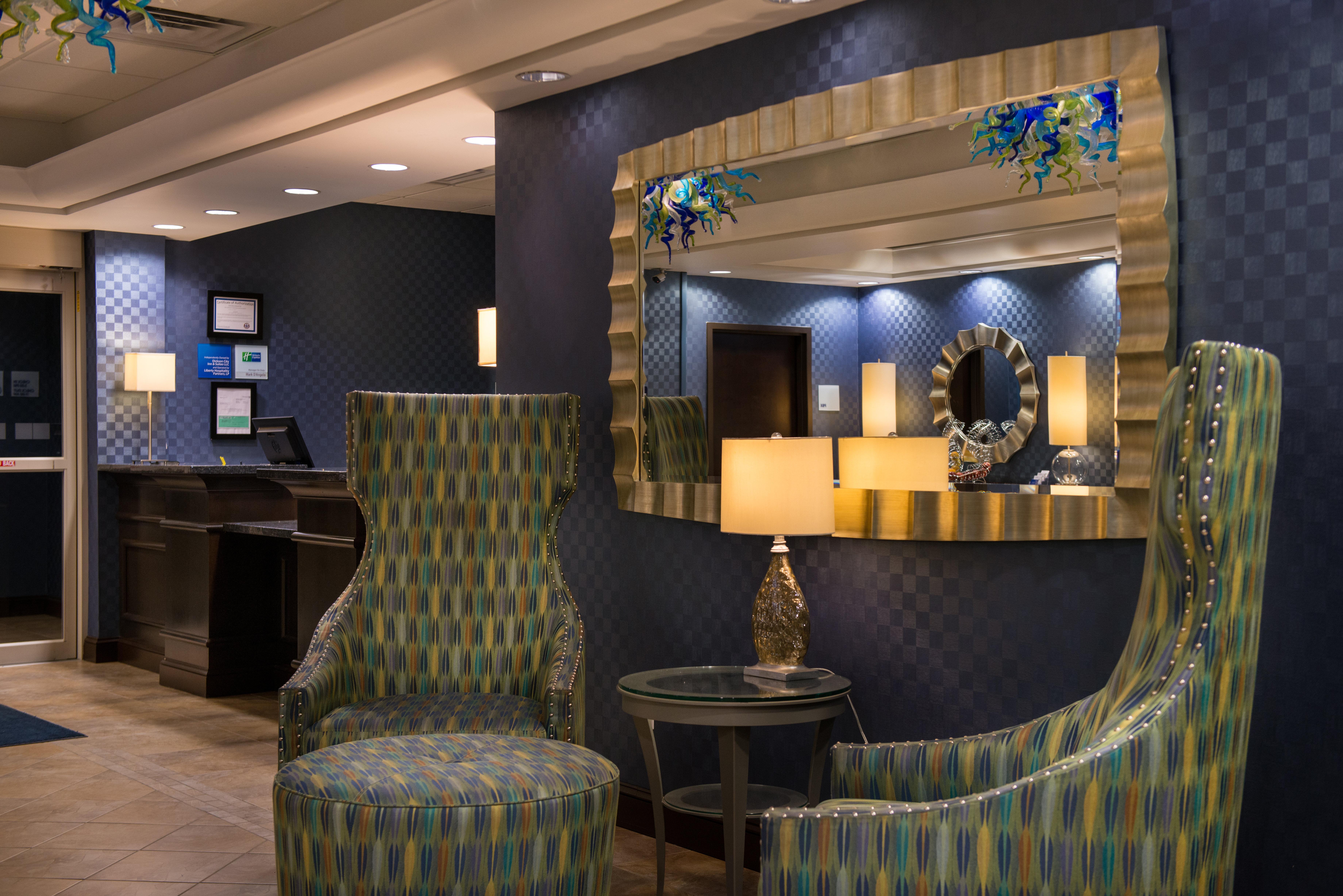 Holiday Inn Express And Suites Dickson City By Ihg Exterior foto